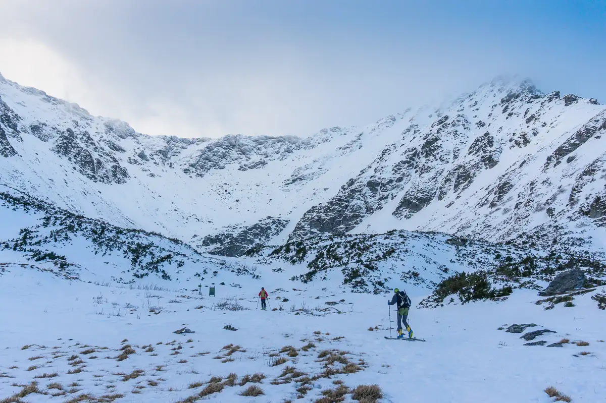Căldarea Iezerului săracă în zăpadă - Alina Cîrja