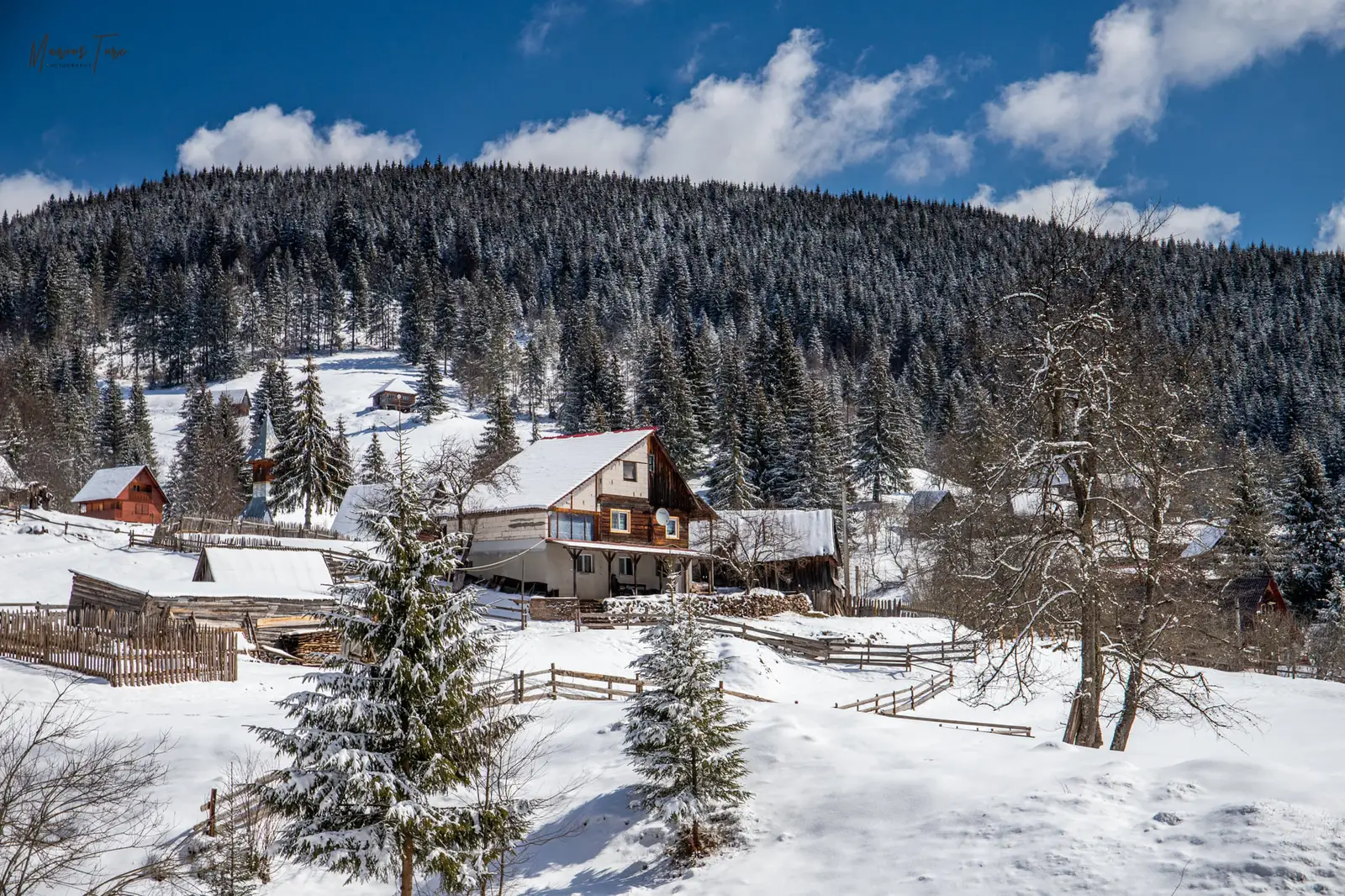 Catunul Casa de Piatra - Marius Turc