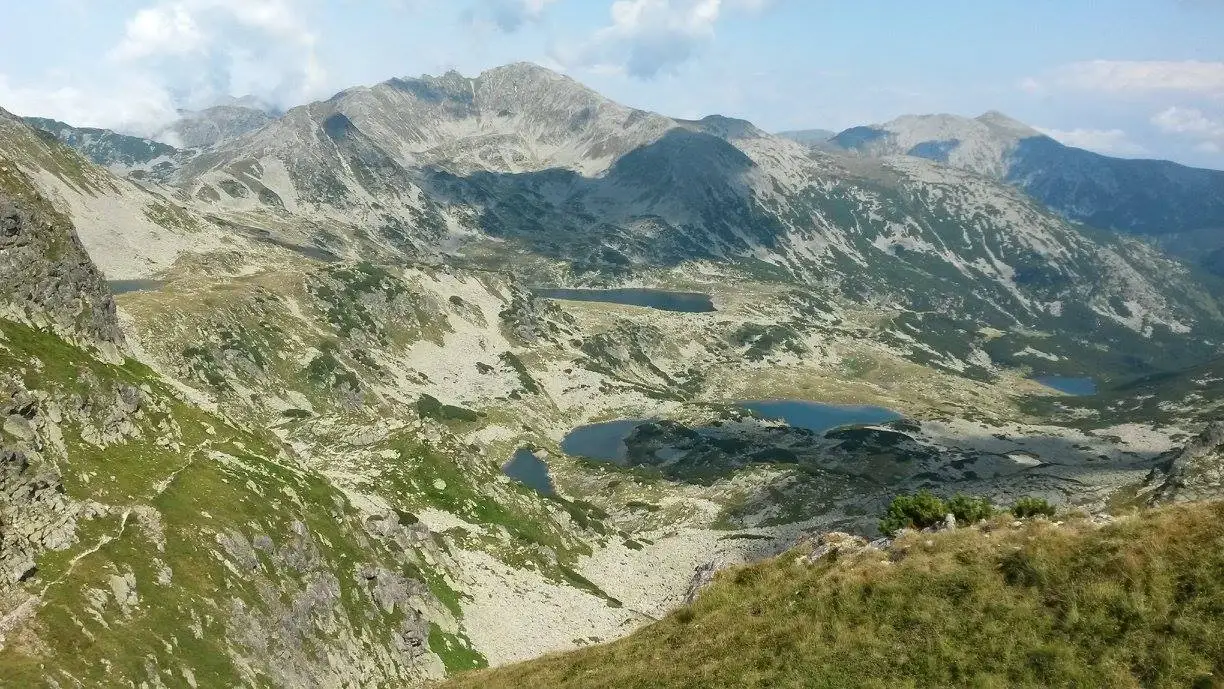  Din saua Judele, Lia, Ana, Viorica, Florica, Bucura si Portii - Alexandra Ghita