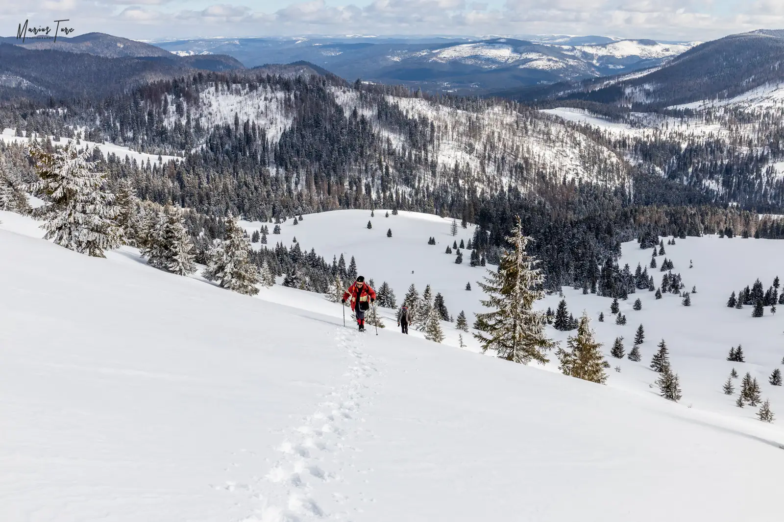  Urcarea spre Varful Carligate - Marius Turc