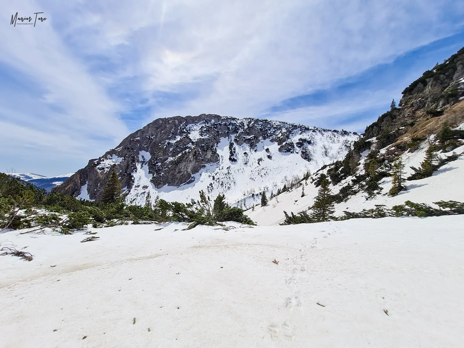  Fata cu Lastuni - Marius Turc