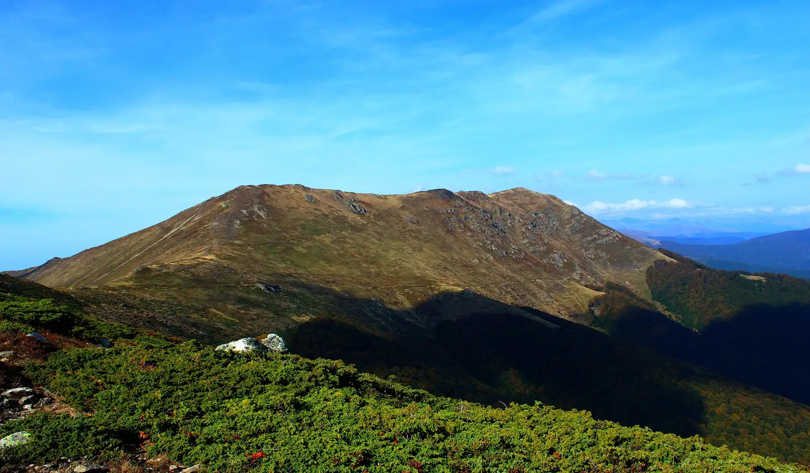  Vârfurile Zglivăr şi Vlaşcu Mic - Sima Constantin