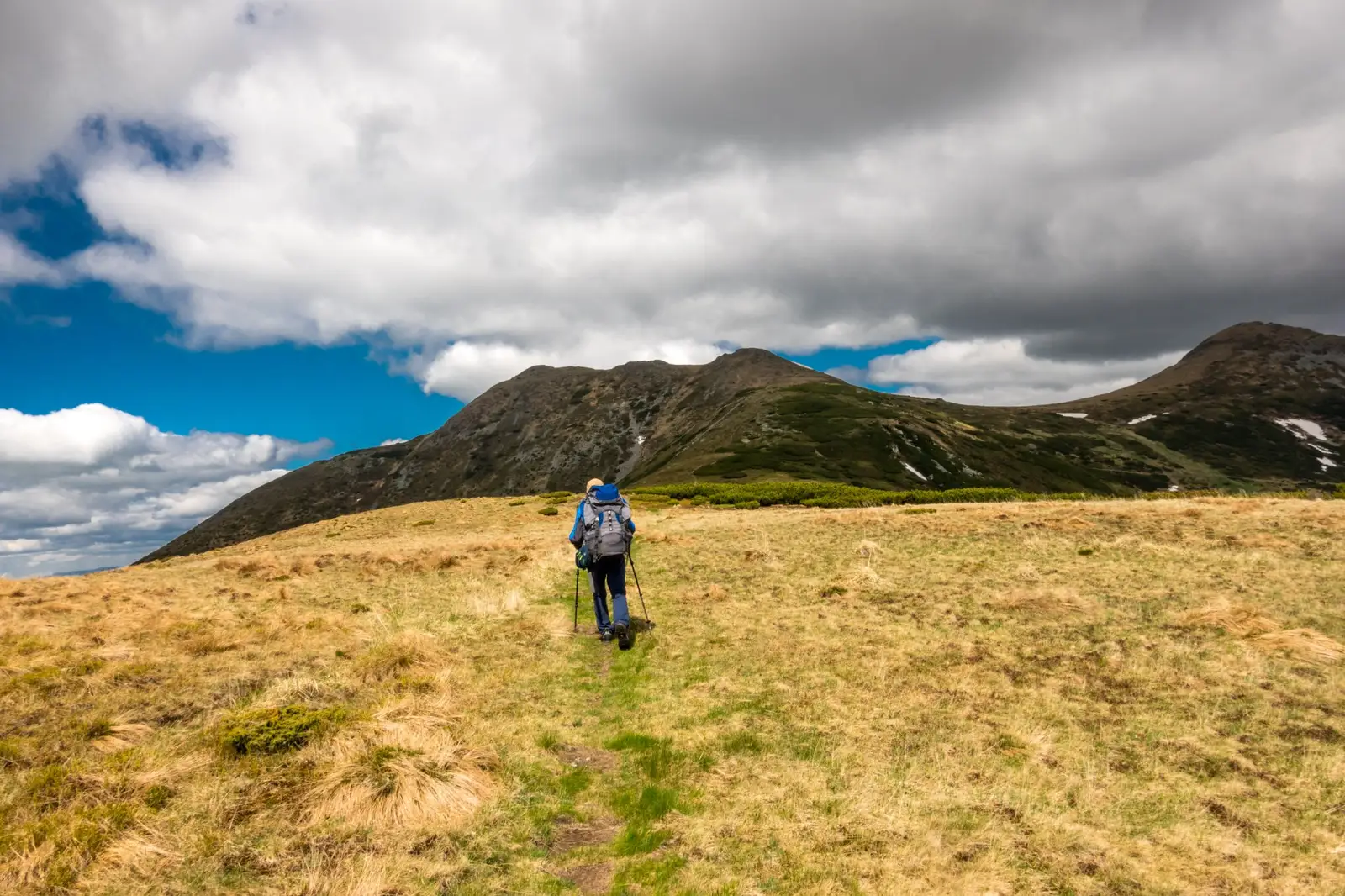  Spre Puzdrele-Laptele - Csaba-Ilie Silvesan