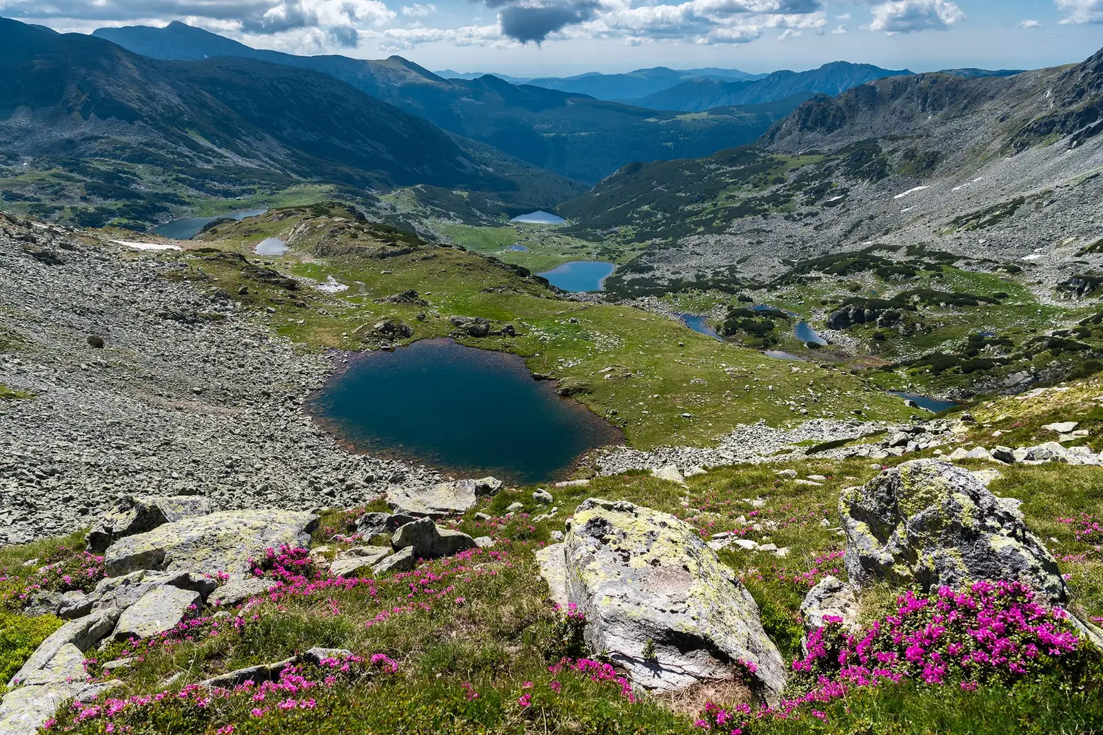  Căldarea Bucurei cu lacurile înșirate - Morar Daniel