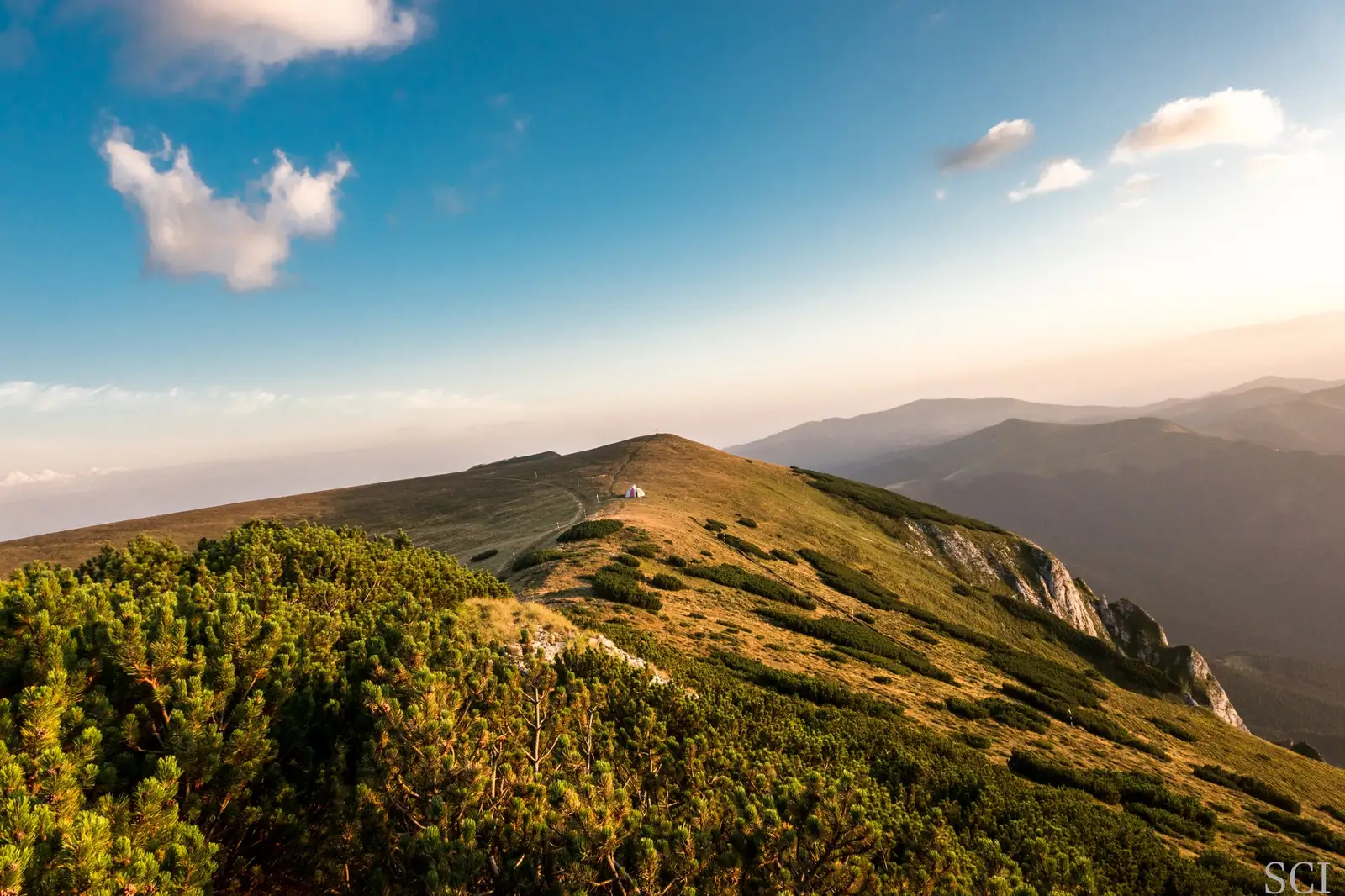  Refugiul și Muntele Batrana - Csaba-Ilie Silvesan