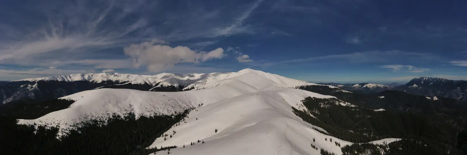 Munții Iezer Păpușa, Imagine aeriană panoramică