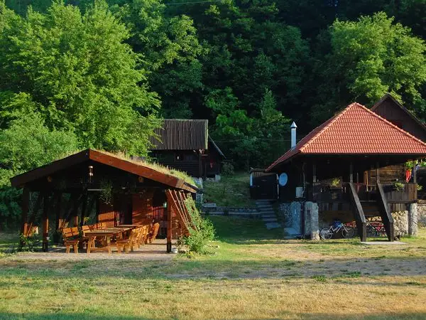 Luncani - Valea Alunului - Prihodişte