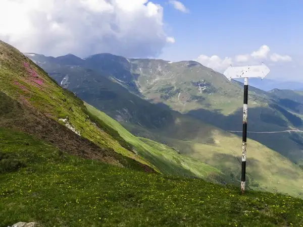 Satul Valea Vinului - Muntele Cişa - Tarniţa lui Putredu