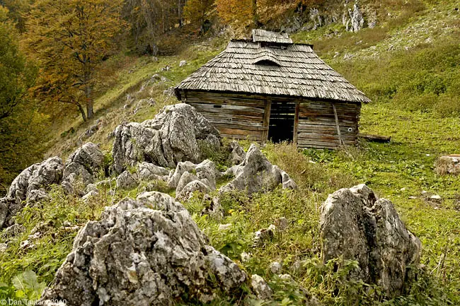 Schitul Pahomie - Stâna Ştevioara - Șaua Ștevioara
