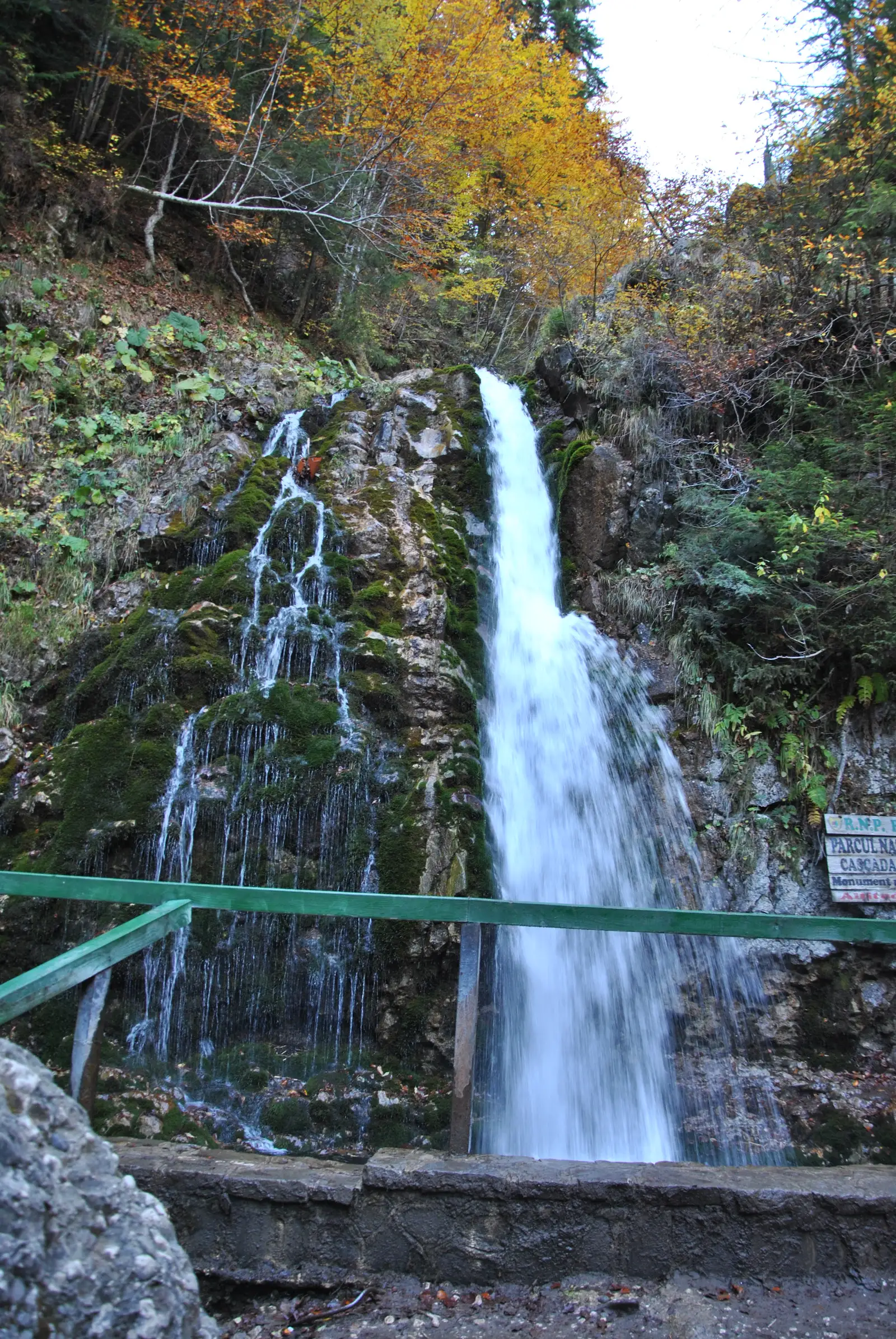 Buşteni - Cascada Urlătoarea