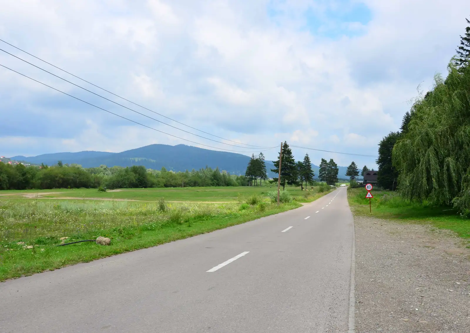 Gura Humorului - Vârful Obcina Voroneţ - Gura Humorului