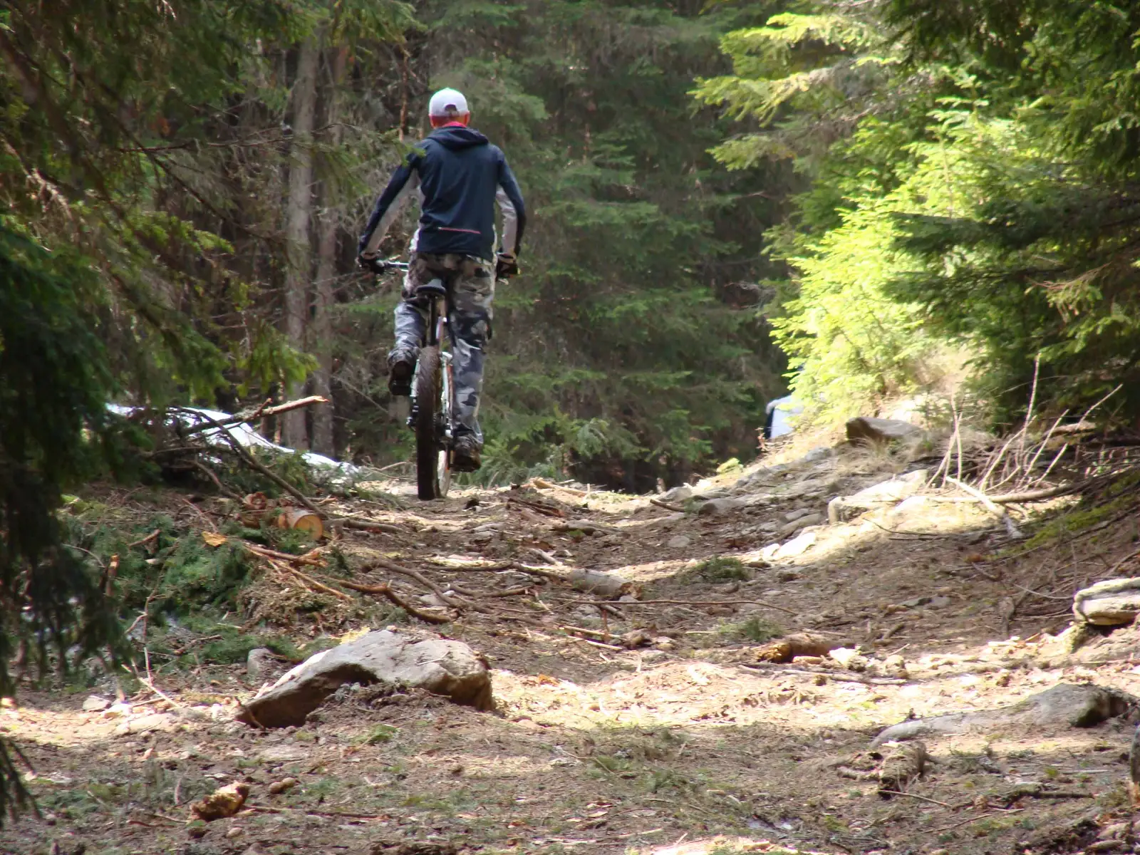 Drăgoiasa - Mănăstirea Neagra Şarului - Şaru Dornei