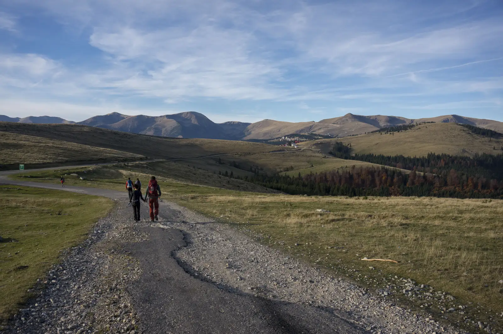 Peștera Muierilor - Vf. Florile Albe - Staţiunea Rânca