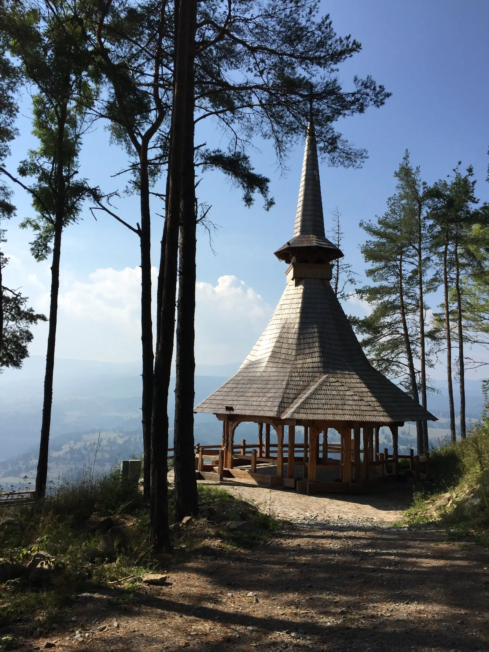Călimănel - Altar cu belvedere - Şaua Tarniţa - Călimanel