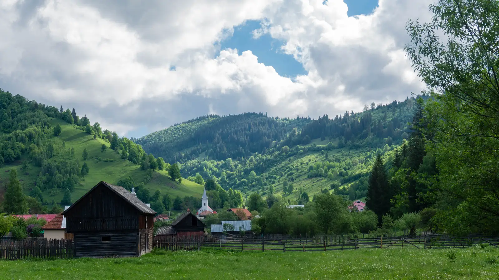 sat Corbu - Capul Bâtcii - Groapa Pisicii