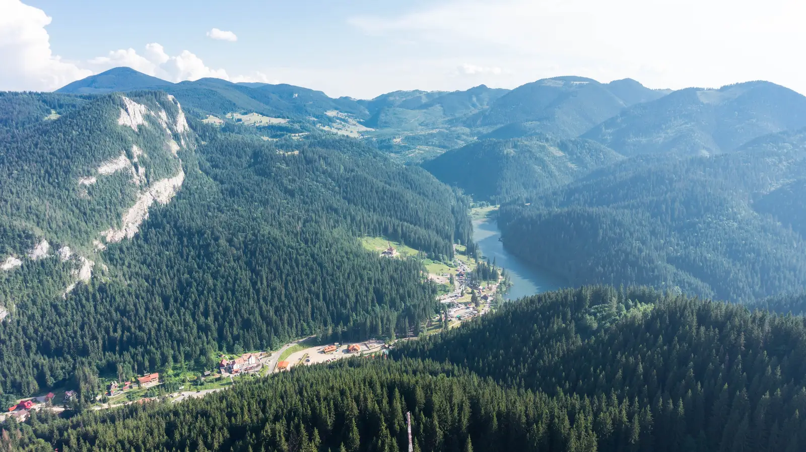 Lacu Roşu - Vf. Suhardul Mic