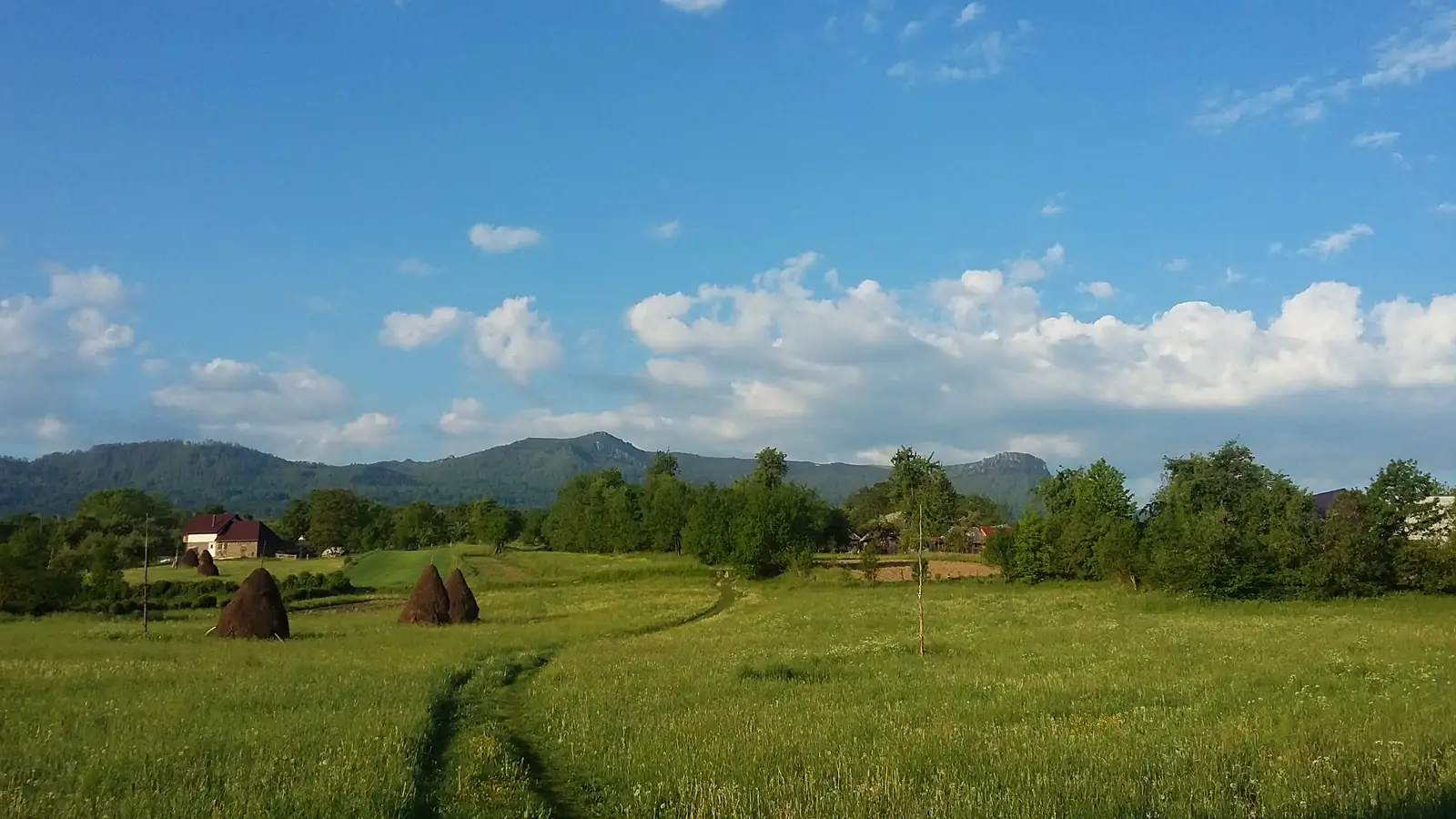 sat Breb – Vârful Gutâi