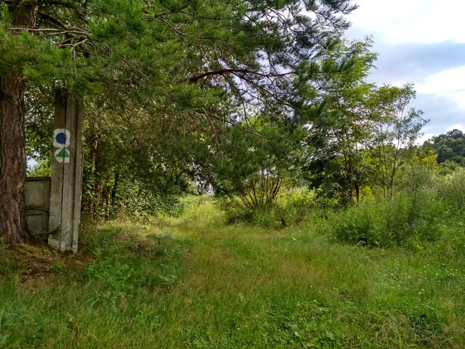 sat Bixad - Urmele Cetăţii Vápa