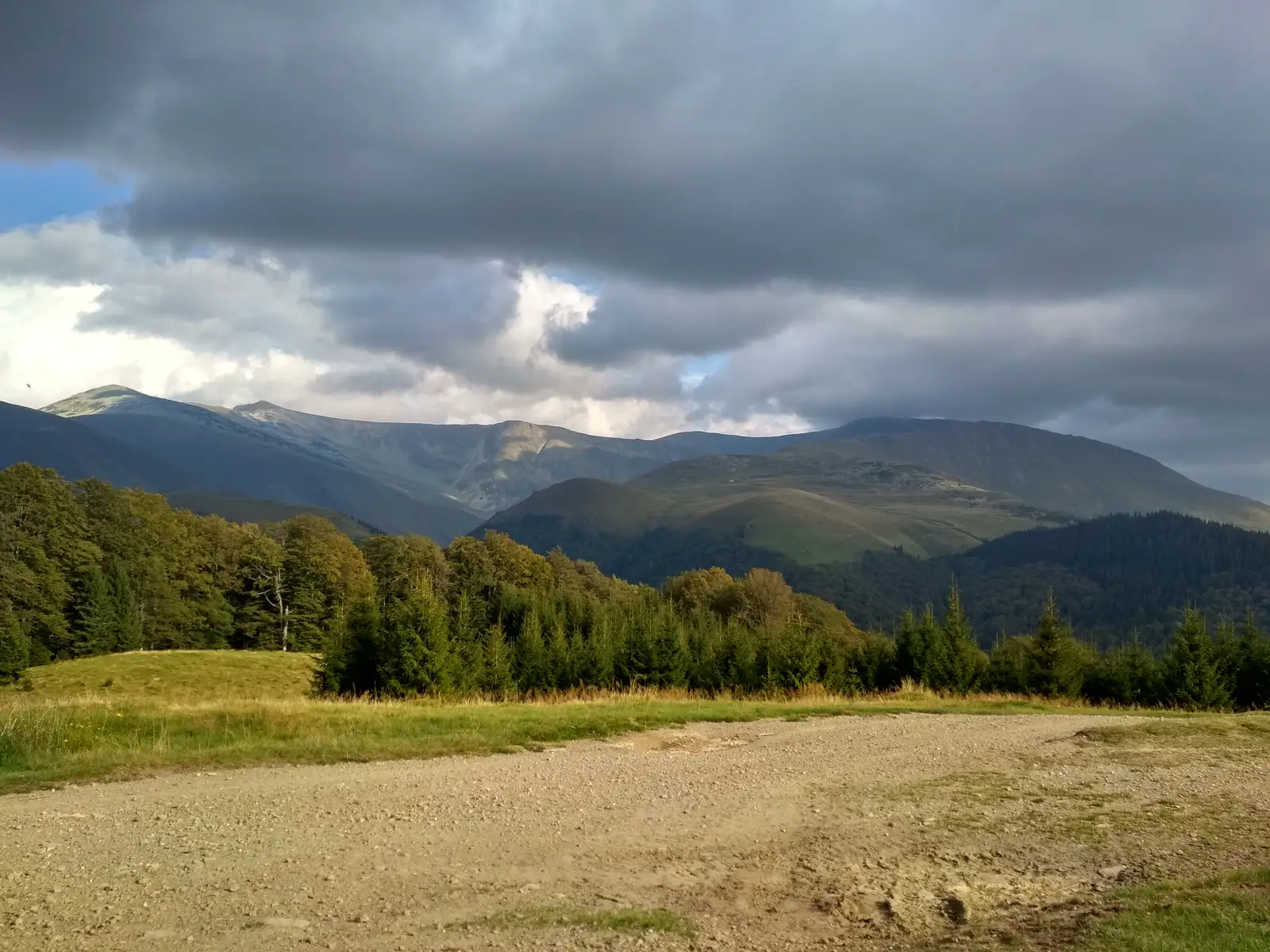 Podul Craiului - Vf. Văratica - Vf. Şeroni