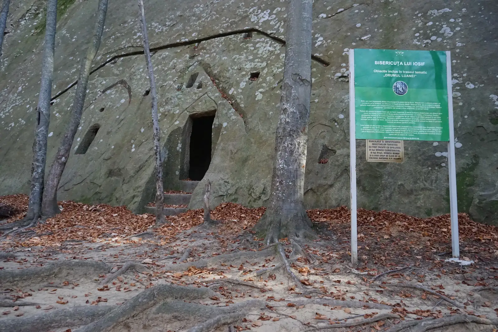 Poiana Cozanei – Bisericuţa lui Iosif – Crucea Spătarului