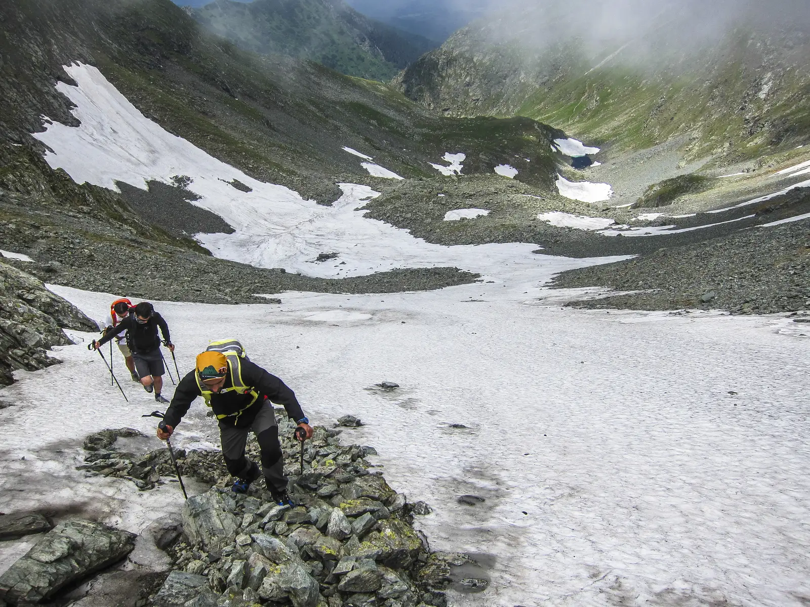 Căldarea Văiuga - Şaua Văiuga