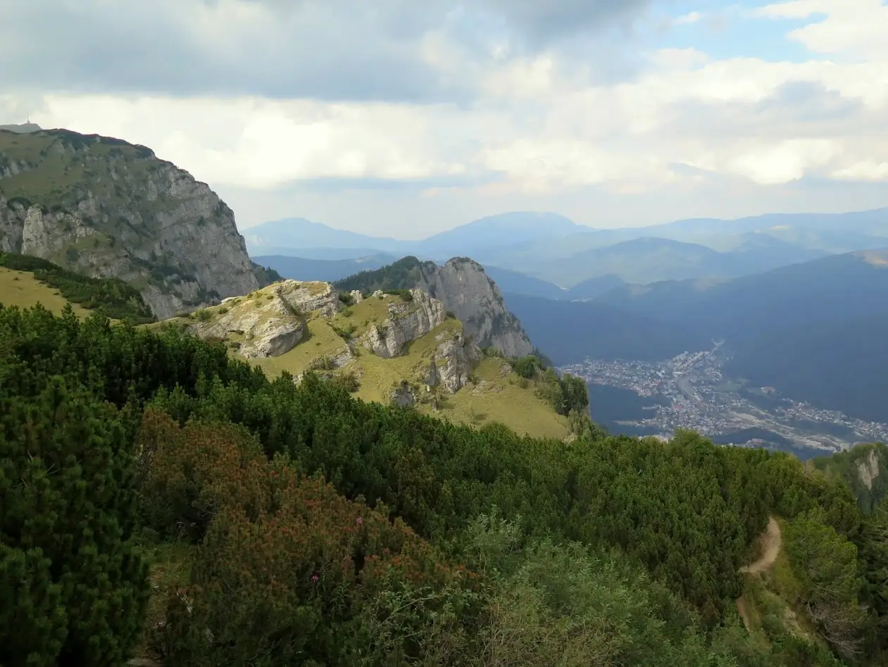 Circuit Jepii Mari, Piatra Arsă, Furnica, Stâncile Franz Josef