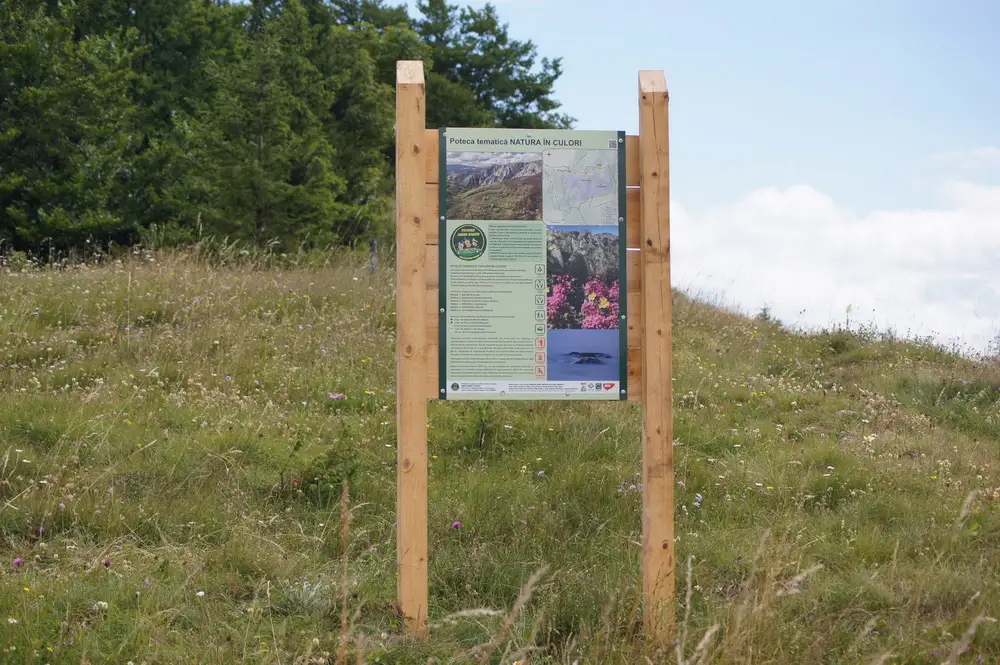 Poteca tematică ”Natura în Culori”